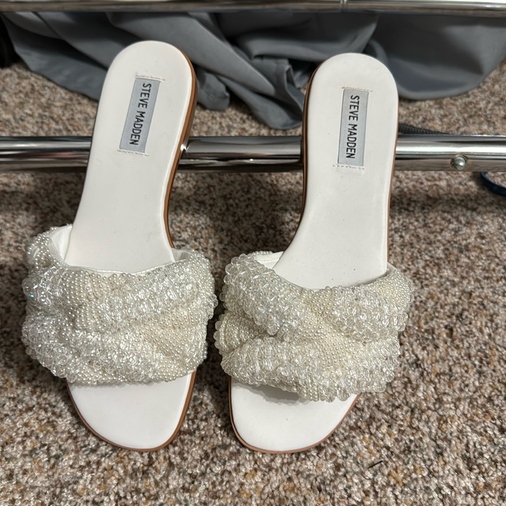 New Steve Madden flip flops bridal